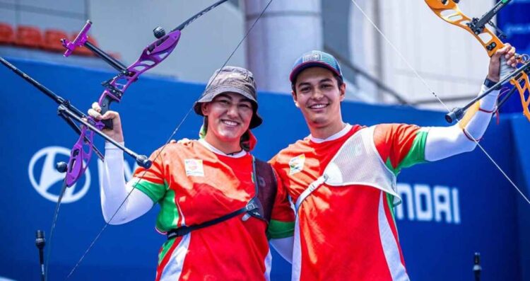 Tiradores mexicanos llegan a Turquía para la Copa del Mundo de tiro con arco