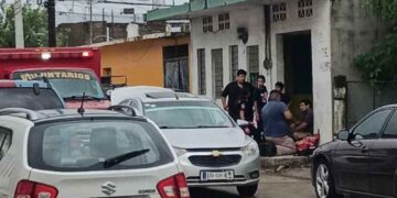 Trabajador sufre descarga eléctrica y cae de azotea en Altamira, Tamaulipas