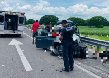 Tráiler embiste a familia en Tamuín S.L.P; hay dos muertos y dos lesionados