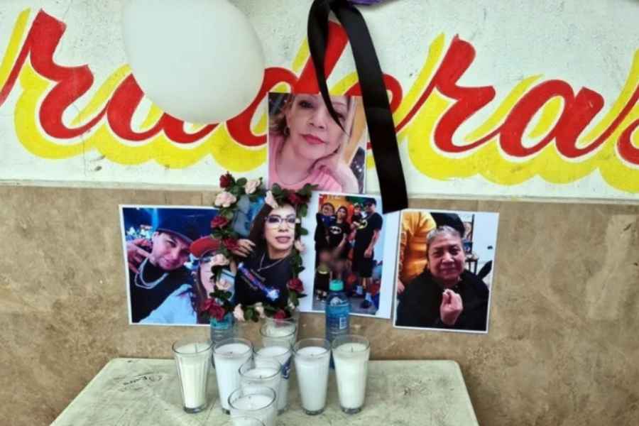 Vecinos de Escobedo colocan altar en honor a las víctimas del accidente en Hualahuises, NL