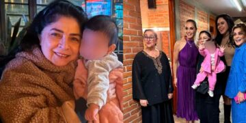 Victoria Ruffo celebra sus 63 años entre aplausos, mariachi y un tierno abrazo