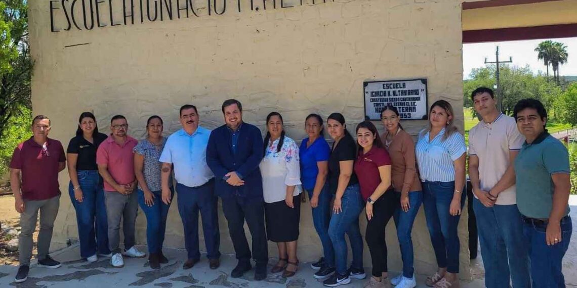 Visita Secretario de Educación primaria multigrado en Villagrán, Tamaulipas