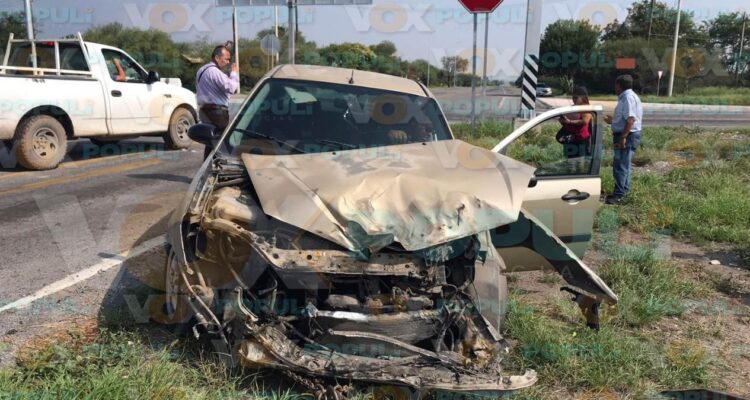 accidente en Rumbo Nuevo en Victoria