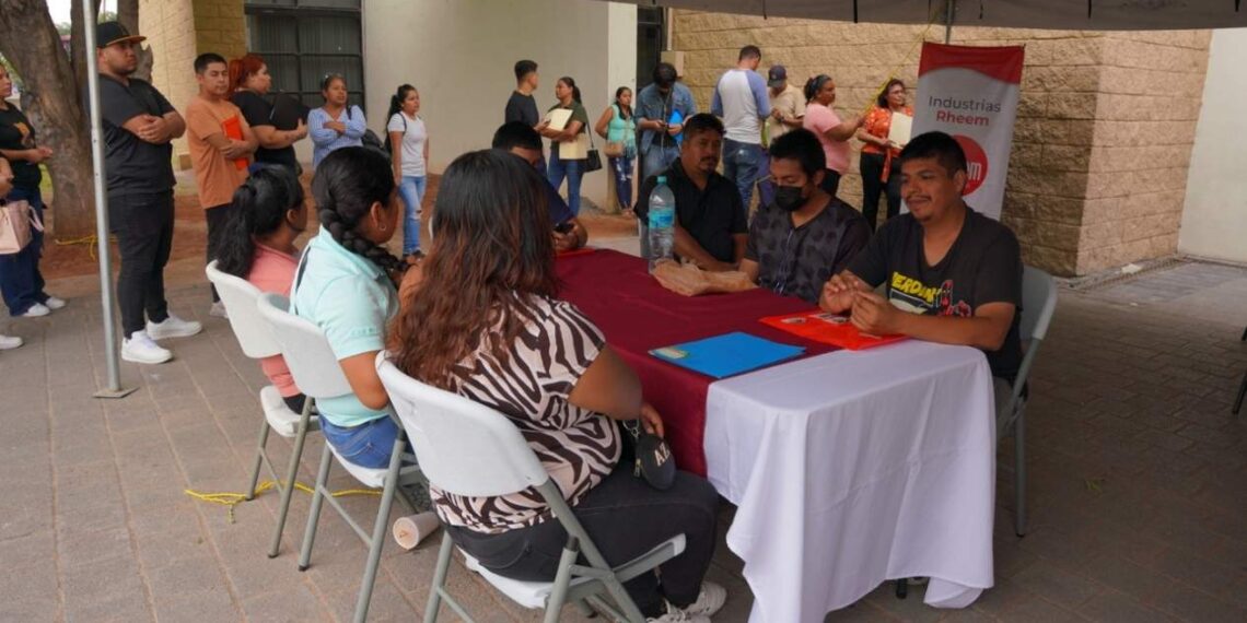 bolsa de trabajo Nuevo Laredo