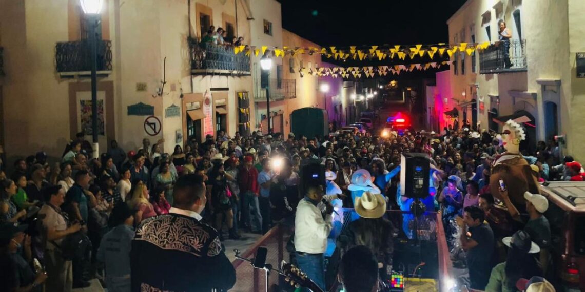 Callejoneada de Solteros en Tula