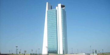 daños en Torre Bicentenario