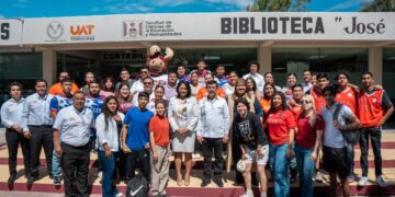 equipo tecnológico UAT