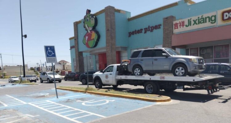 estacionamiento discapacidad Nuevo Laredo
