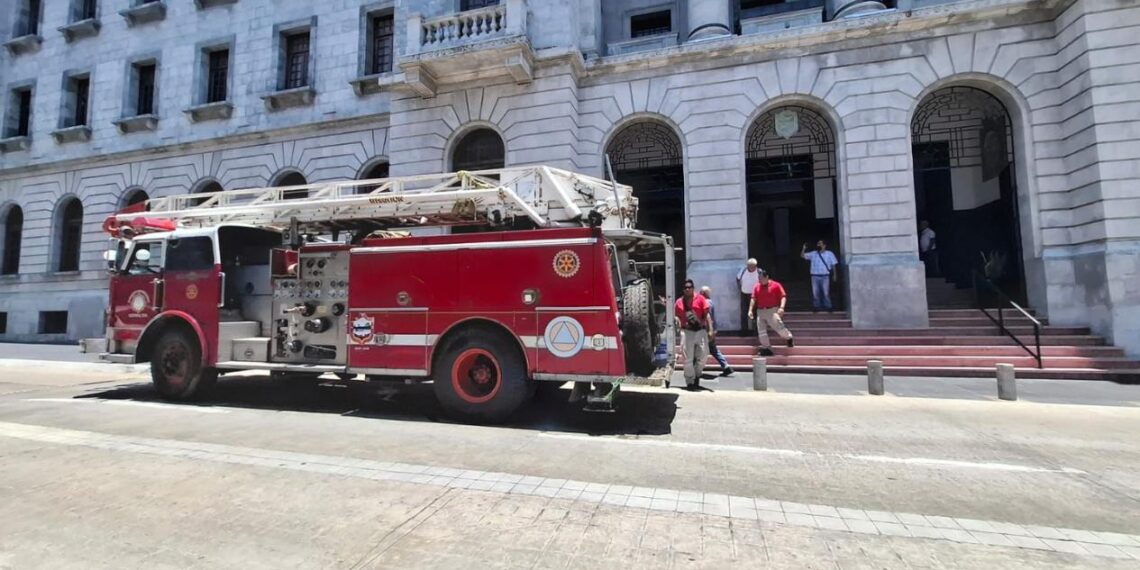 olor a gas en cabildo de Tampico