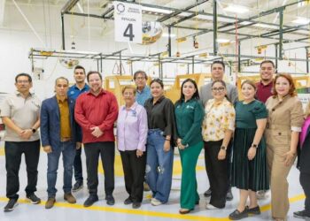 reconocimiento a docentes en Nuevo Laredo