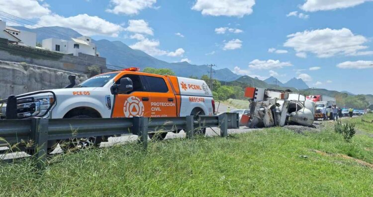 volcadura tráiler Santiago