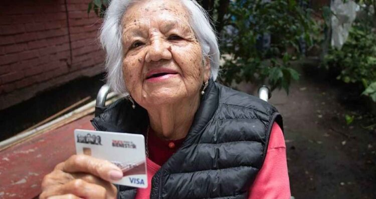 ¿Adultos mayores obtendrán pago doble de la Pensión Bienestar en julio?
