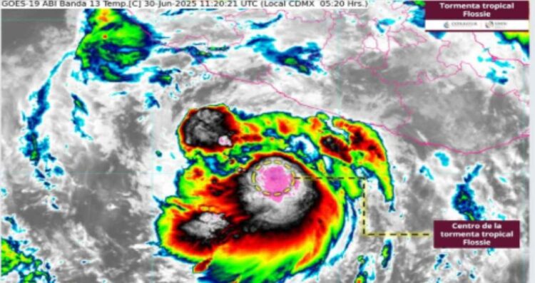 ¿Cuándo se podría convertir la tormenta tropical Flossie en huracán de categoría 1?