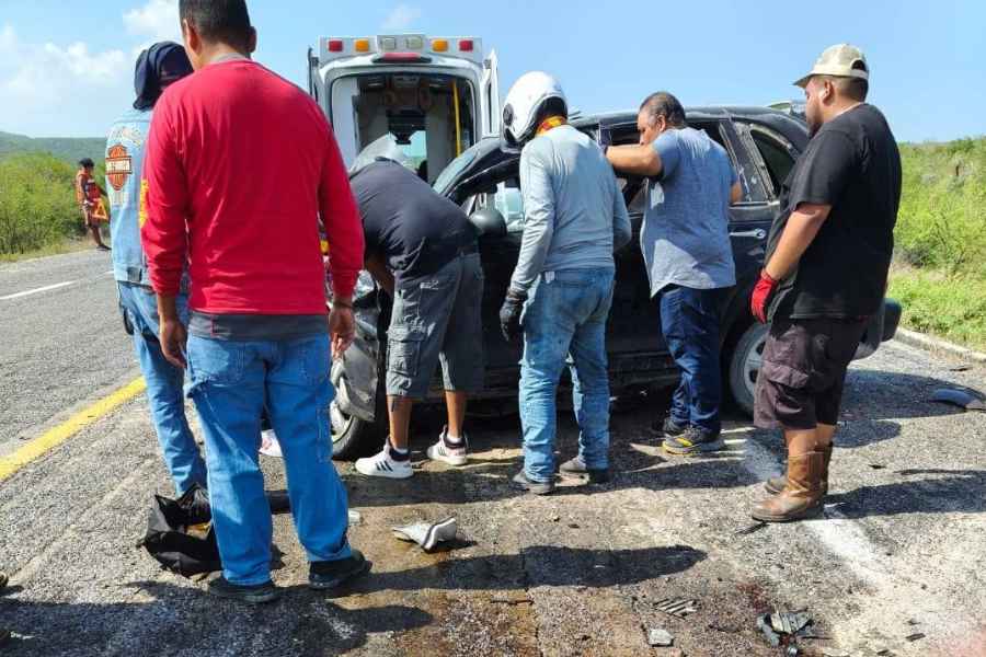 ¿Qué se sabe del fatal percance que ocurrió en la carretera Soto La Marina-Rayones donde murieron 2 personas?