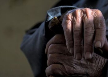 Abuelo muere al defender a su nieta de un intento de secuestro en Veracruz
