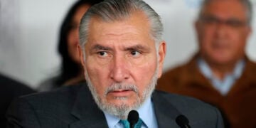 Adán Augusto reaparece y pide que su exsecretario aclare los señalamientos