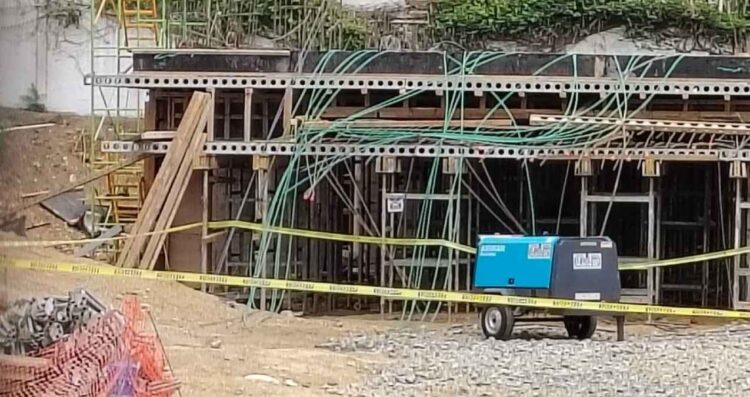 Albañil muere de un presunto paro en plena jornada laboral en San Pedro, NL