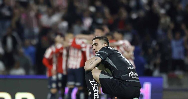 Alex Padilla deja Pumas y vuelve al Athletic Club por cláusula de recuperación