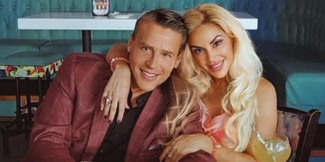 Alfredo Adame sorprende con beso a Marcela Iglesias y desata rumores de romance