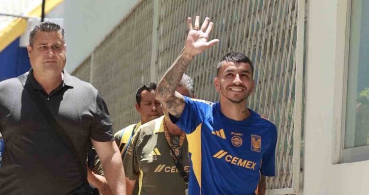 Ángel Correa pasa pruebas físicas con Tigres y emociona a la afición