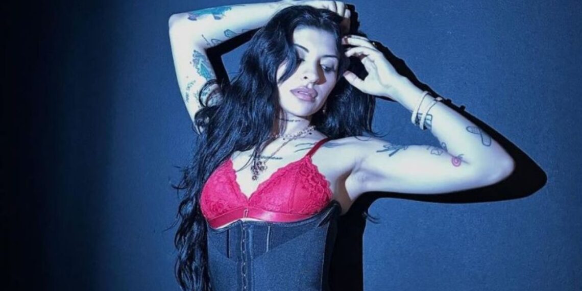 Así reaccionó Cazzu cuando le preguntaron si se había operado