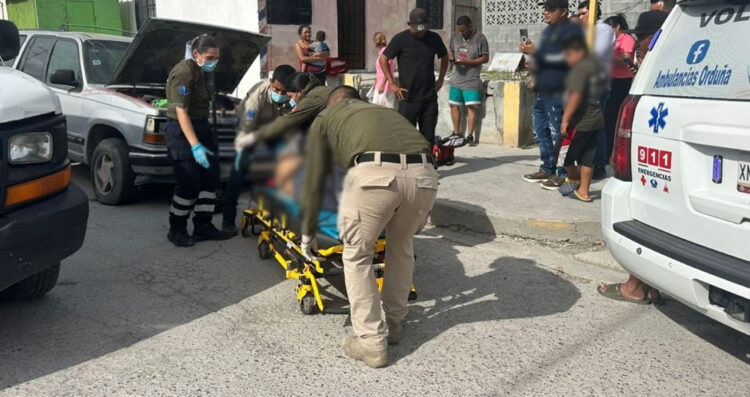 hombre camioneta encima Matamoros