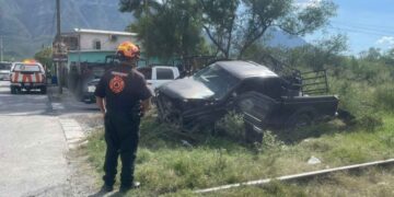 camioneta destrozada tren Hidalgo