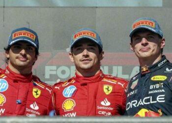 Carlos Sainz y Verstappen