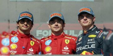 Carlos Sainz y Verstappen