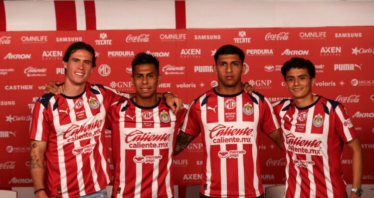 Chivas presenta a sus cuatro nuevos refuerzos para el Apertura 2025