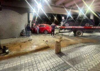 Accidente en Monterrey deja dos personas lesionadas