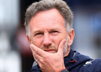 Christian Horner se enteró de su despido en una reunión privada en Londres