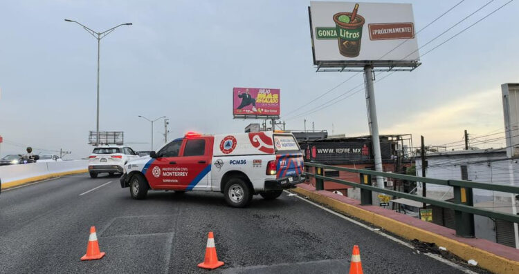 Cierran vialidad en Monterrey, Nuevo León, por panorámico en riesgo
