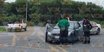 Conductor circula en sentido contrario y provoca choque en libramiento de Cd. Victoria, Tamaulipas