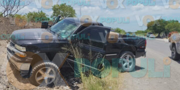 Conductor provoca fuerte choque en la carretera Interejidal, en Ciudad Victoria, Tamaulipas