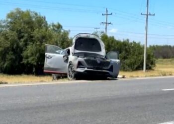 Conductor resulta lesionado tras volcadura en carretera de Reynosa, Tamaulipas
