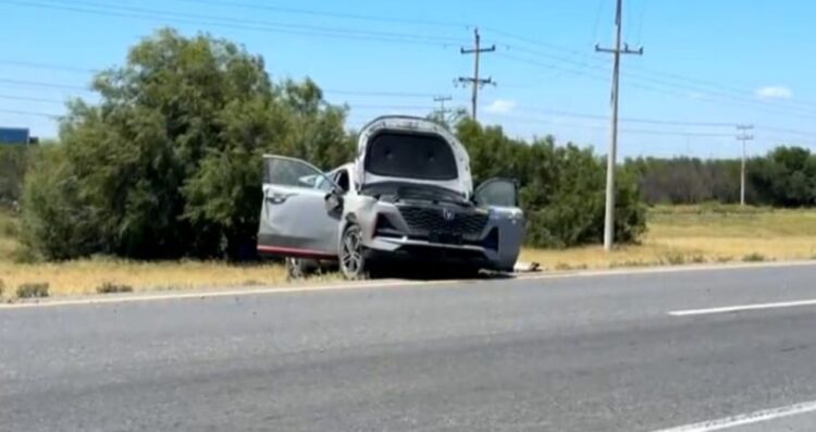 Conductor resulta lesionado tras volcadura en carretera de Reynosa, Tamaulipas