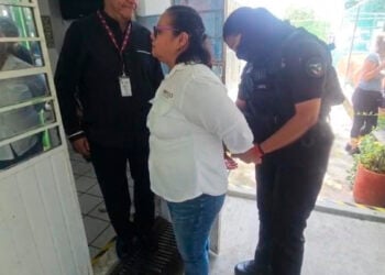 Detienen a dos funcionarios del DIF Tampico por agredir a periodista