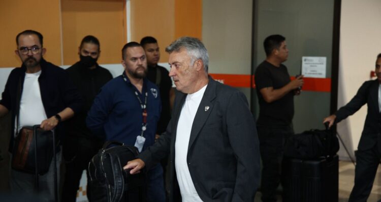 Domenec Torrent evita hablar sobre Deossa y se enfoca en la Leagues Cup