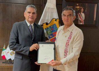 Entrega gobernador nombramiento a nuevo secretario de Seguridad de Tamaulipas