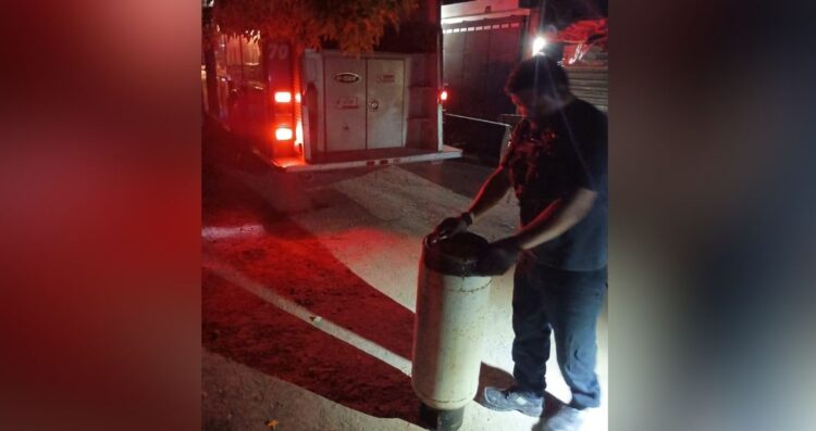 Fuga de gas vivienda moviliza a bomberos en Ciudad Victoria, Tamaulipas
