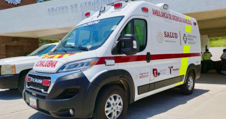 Gestiona Turismo ambulancia para periodo vacacional en Playa Miramar de Ciudad Madero, Tamaulipas