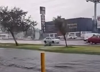 Granizo y fuerte lluvia sorprenden a municipios de Nuevo León