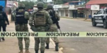Hallan a dos hombre Cosolapa