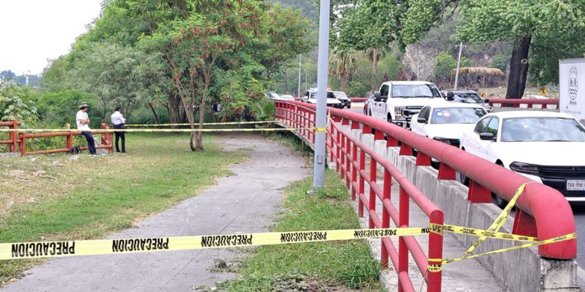 Hallan cuerpo de mujer en registro pluvial de San Pedro Garza García, Nuevo León