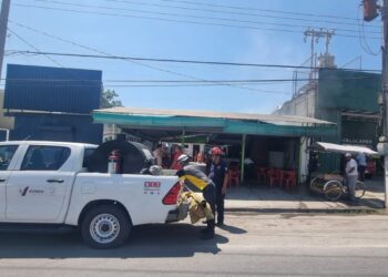Incendio en “La Perica” moviliza a bomberos en Cd. Victoria, Tamaulipas