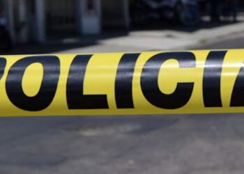 Joven conductora provoca accidente al pasarse el alto en Nuevo Laredo, Tamaulipas