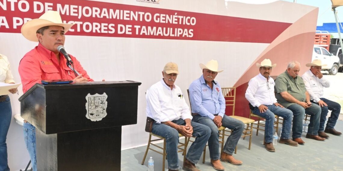 Llevan Programa de Mejoramiento Genético al municipio de Méndez, Tamaulipas