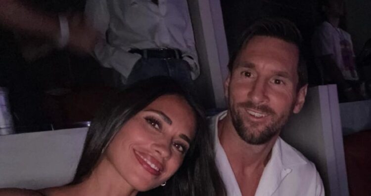 Messi y Antonela Roccuzzo aparecen en la kiss cam de Coldplay