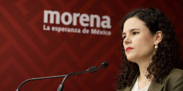 Luisa María Alcalde oposición “entreguista”